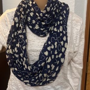 Gap Scarf infinity blue and white hearts